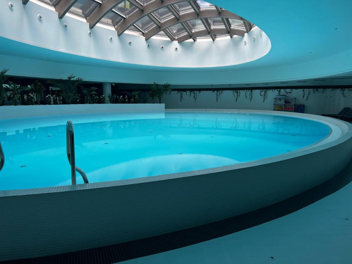 Hanza Tower Bohemia 22 Pool & Jacuzzi Stettin Exterior foto